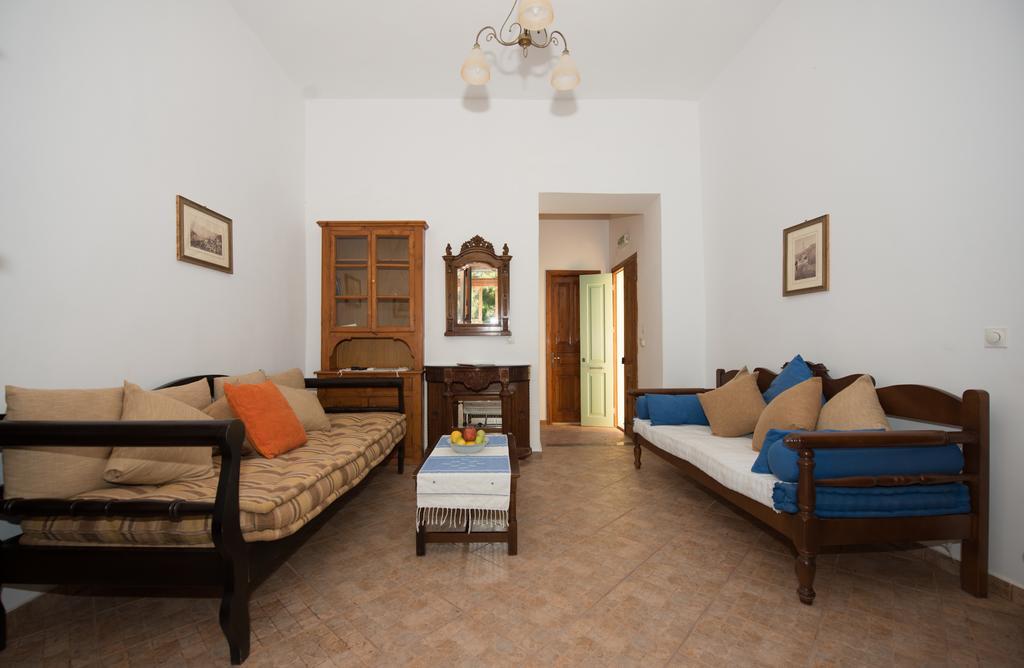 Villa Zeus Simi Dış mekan fotoğraf