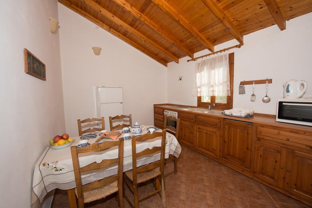 Villa Zeus Simi Dış mekan fotoğraf