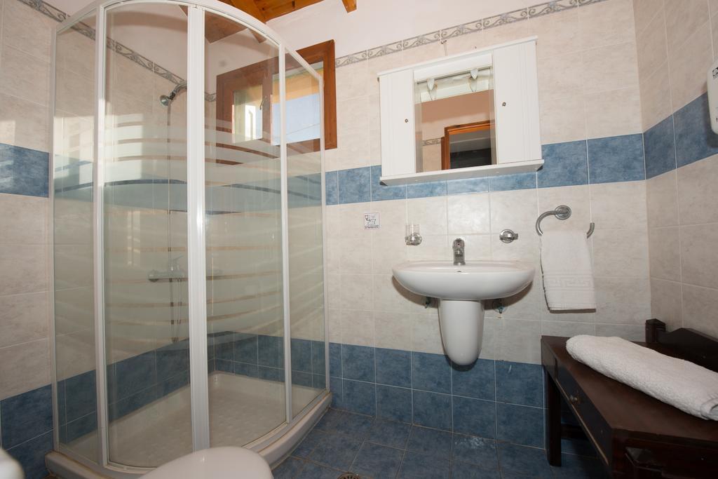 Villa Zeus Simi Dış mekan fotoğraf